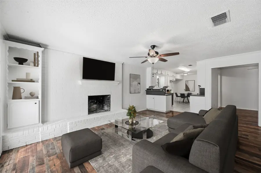 6320 Lunar Drive, Edgecliff Village, TX 76134 - Image #2