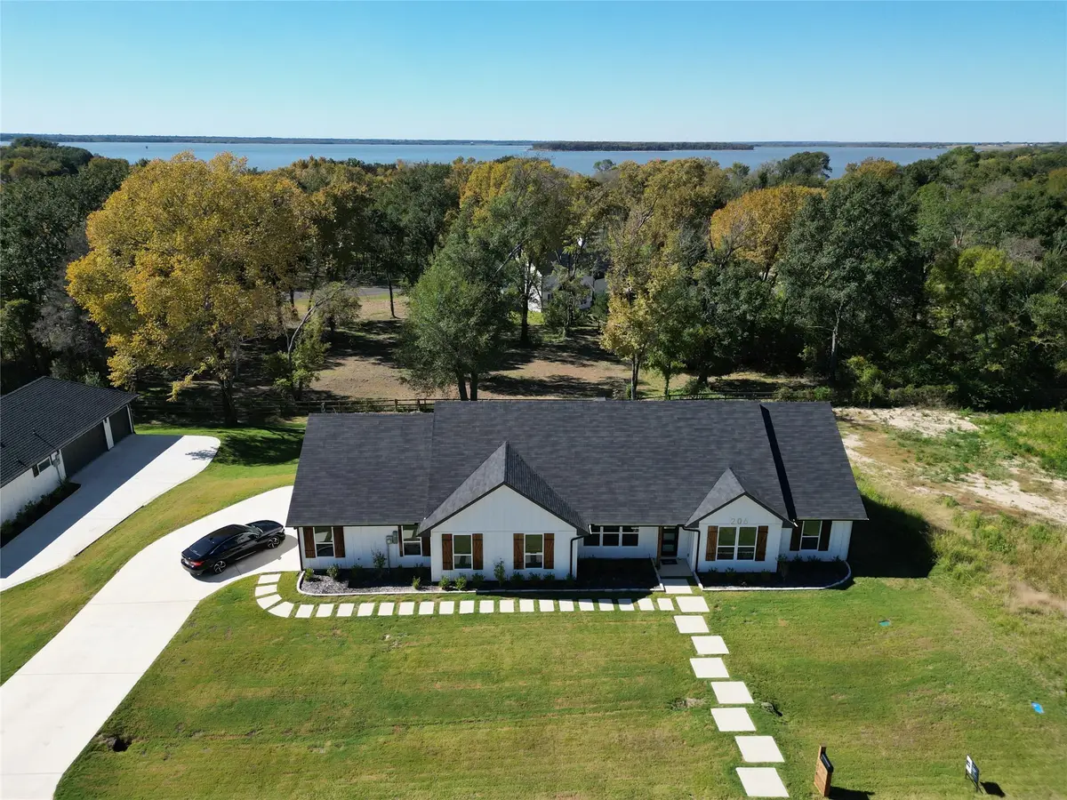 206 Splitrail Drive, Cedar Creek Lake, TX 75143 - Image #1