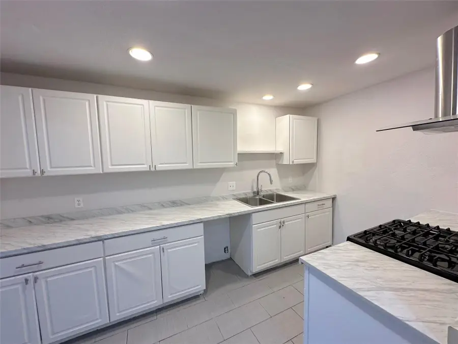 6024 Westridge Lane #305, Fort Worth, TX 76116 - Image #2