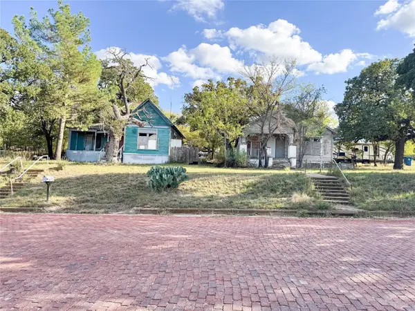 305 W 3rd Street, Cisco, TX 76437