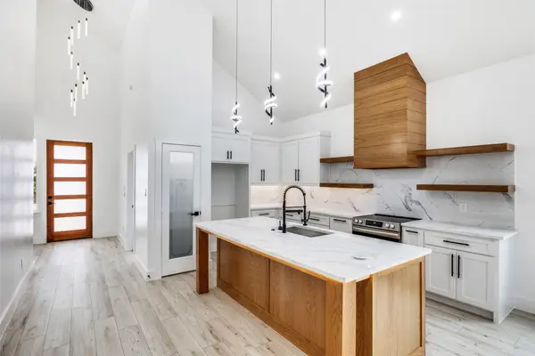 2125 Rs County Road 3150, Emory, TX 75440