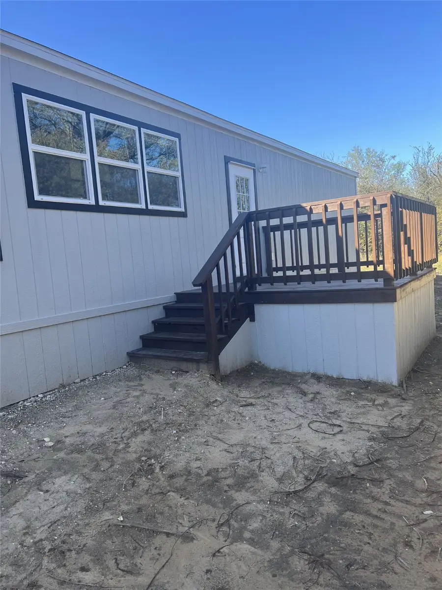 367 Sleepy Meadow Drive, Bridgeport, TX 76426 - Image #3