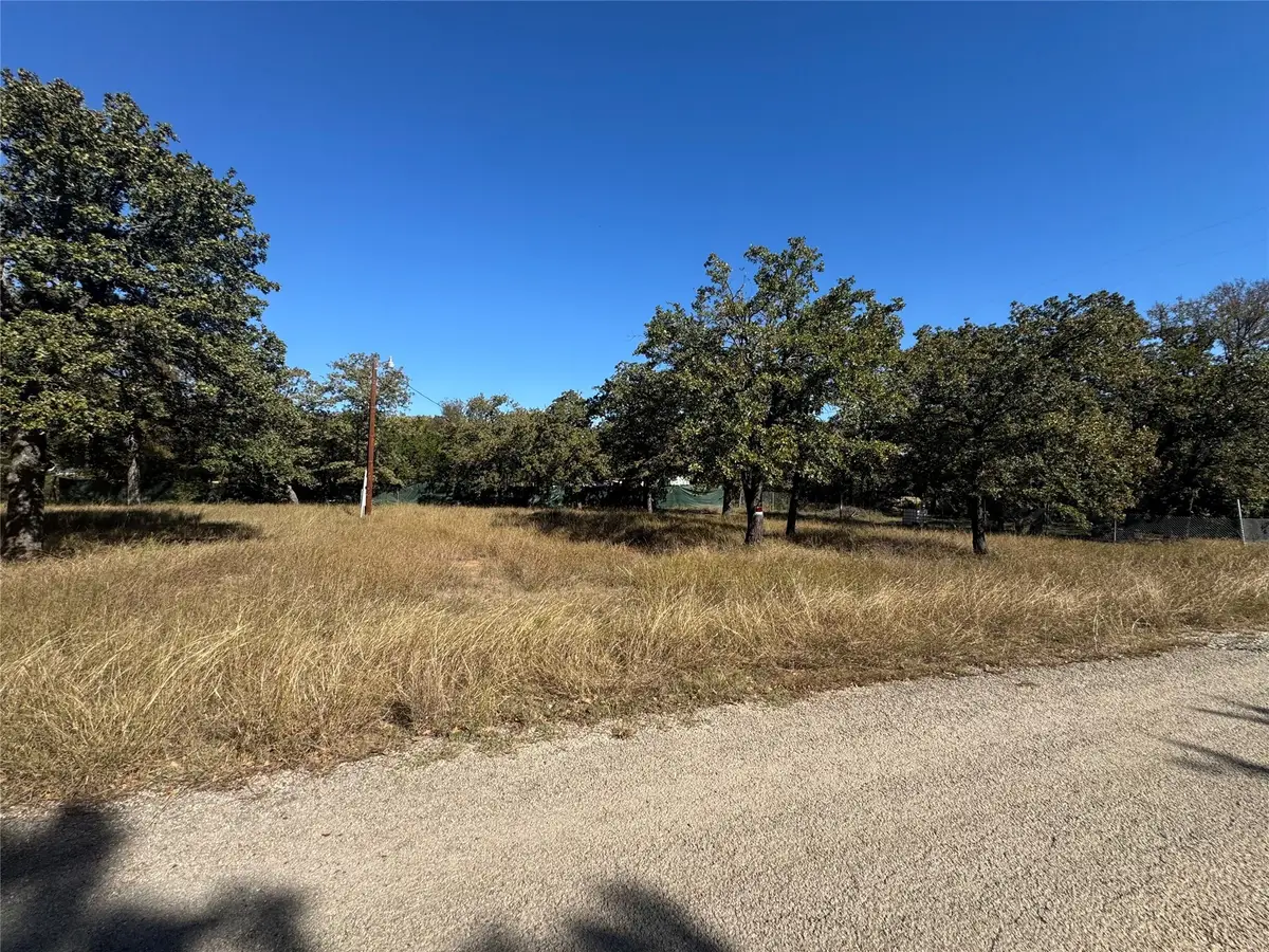 4004 Missouri Trail, Granbury, TX 76048 - Image #1