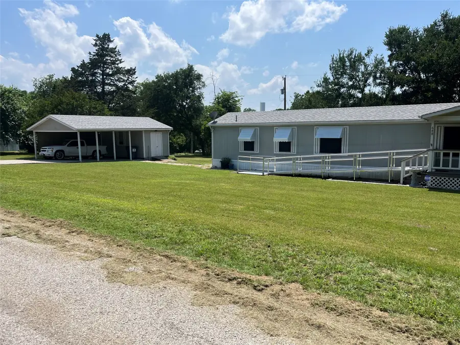 648 Quail Creek Circle, Pottsboro, TX 75076 - Image #2