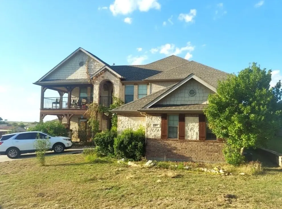 118 Bear Claw Court, Newark, TX 76071 - Image #1