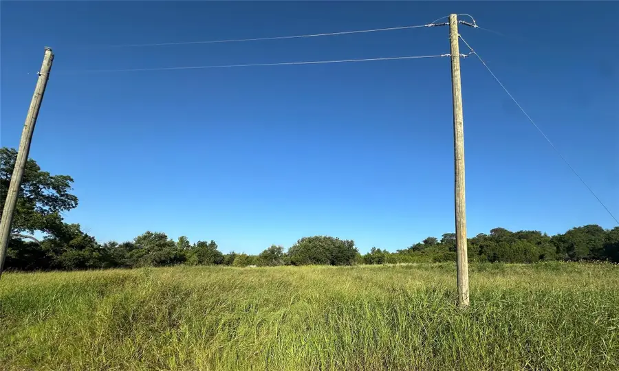 8448 Hollandbush Court, Cleburne, TX 76033 - Image #3