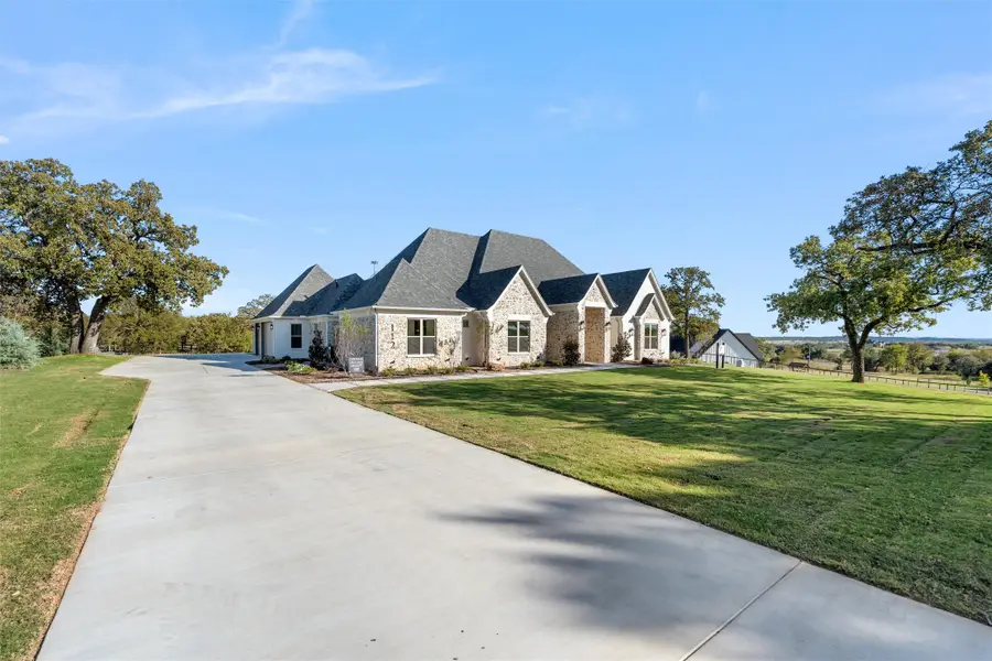 112 Hansma Way, Weatherford, TX 76087 - Image #3