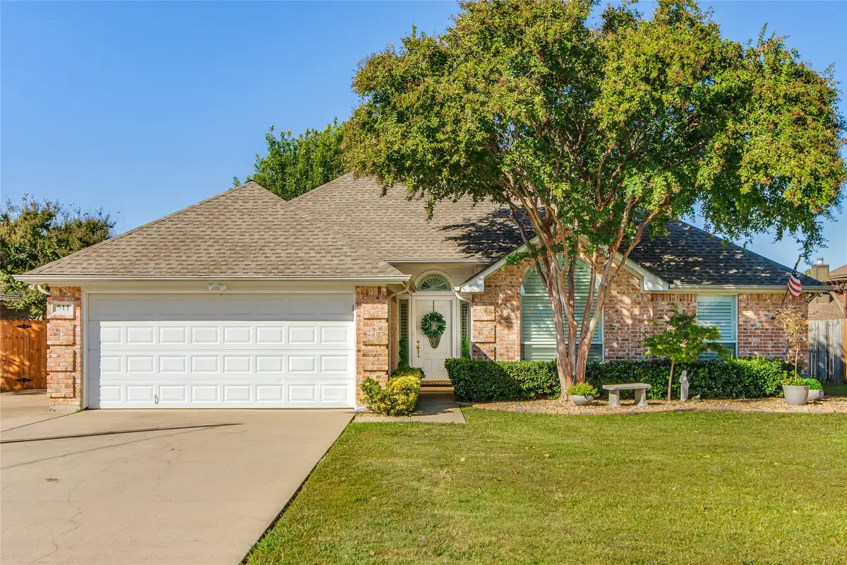 511 Oak Crest Street, Lake Dallas, TX 75065 - Image #1