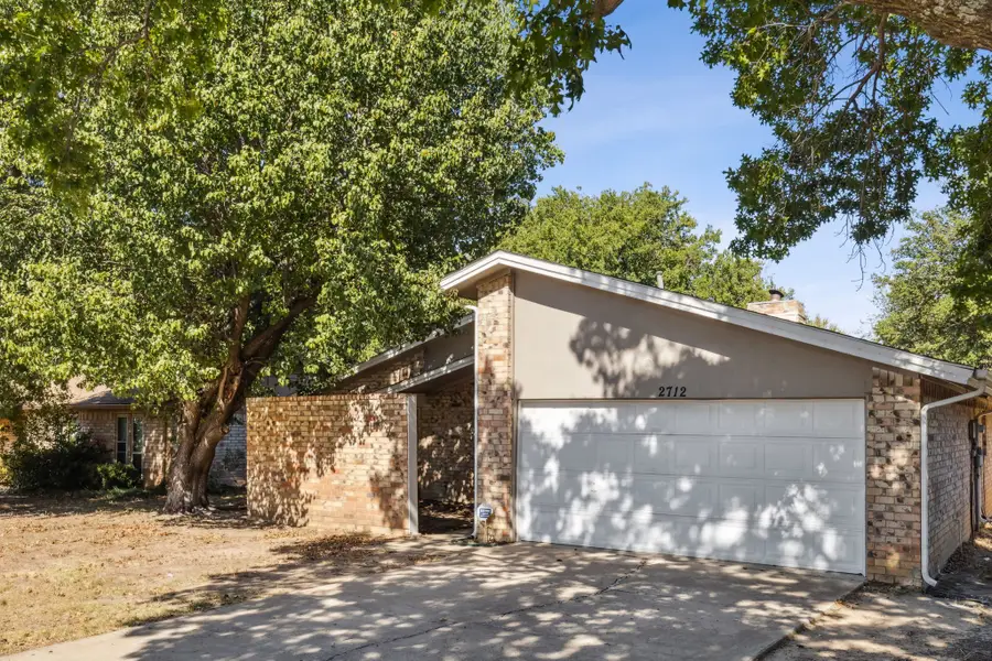 2712 N Bell Avenue, Denton, TX 76209 - #2