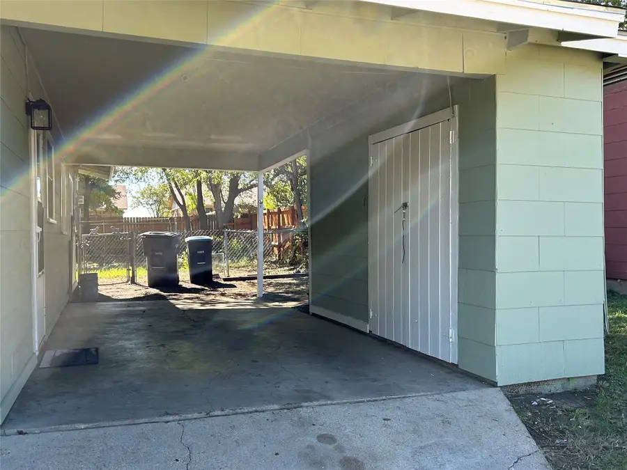 1600 Beaumont Street, Fort Worth, TX 76106 - Image #3