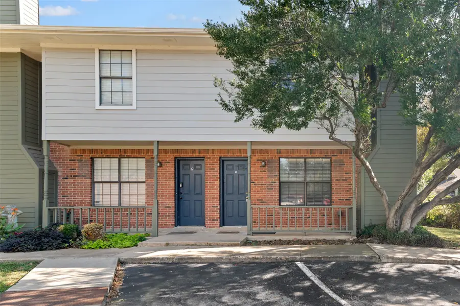 716 W Mulberry Street #1A, Denton, TX 76201 - Image #2