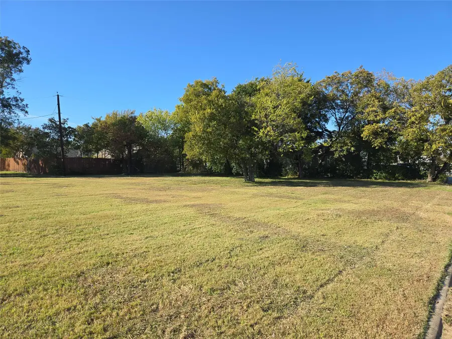 224 S 2nd Street, Garland, TX 75040 - Image #3