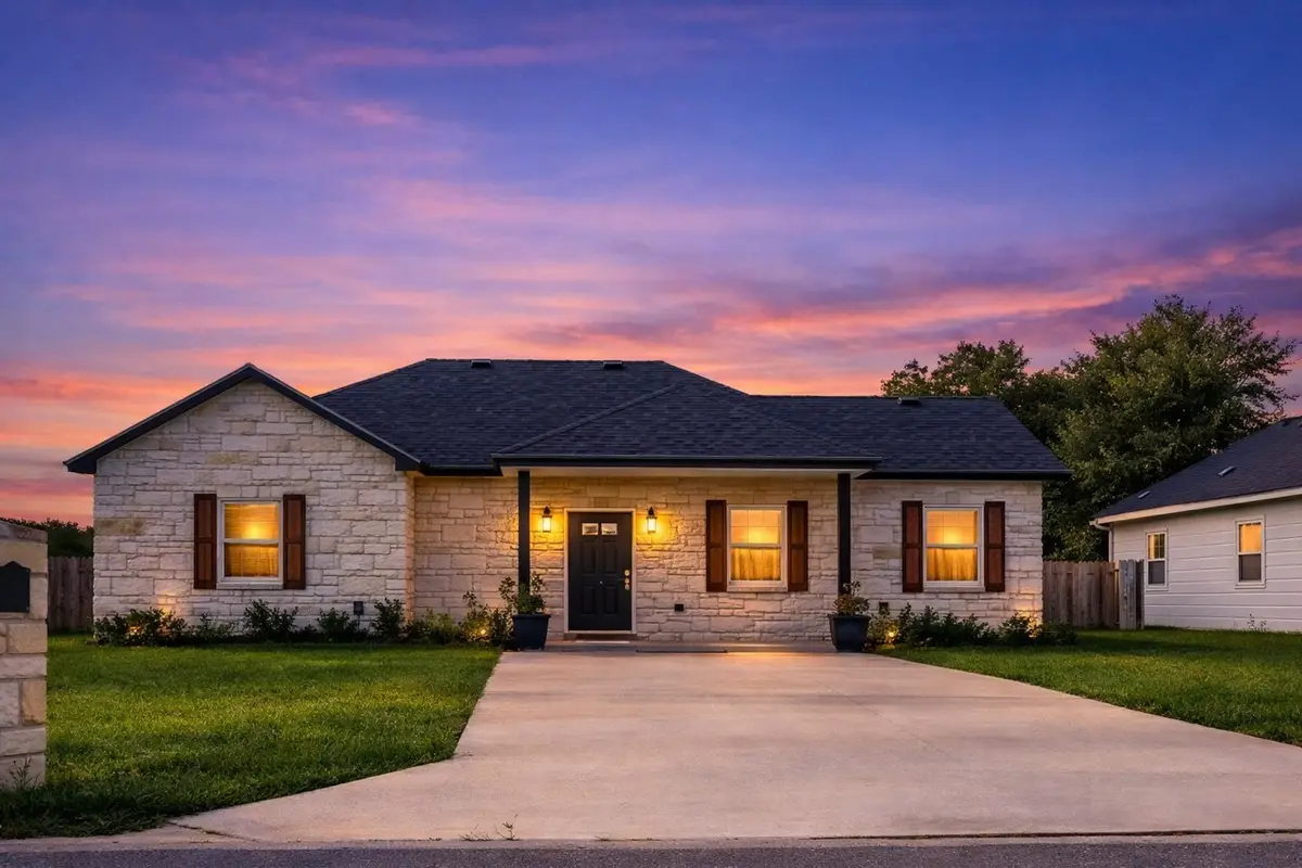 308 NW 1st Street, Kerens, TX 75144 - Image #1