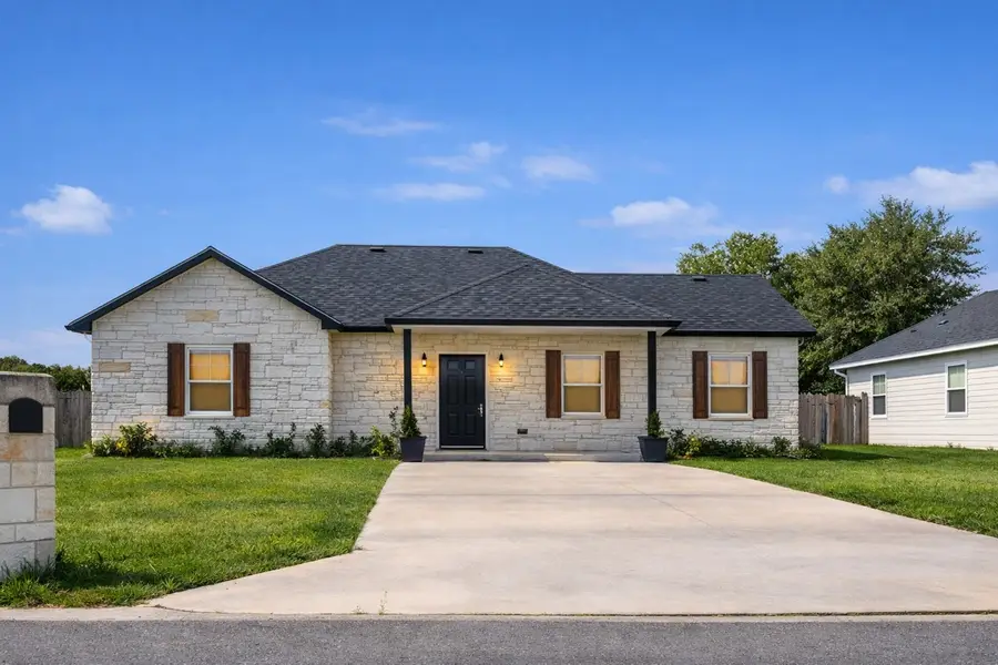 308 NW 1st Street, Kerens, TX 75144 - Image #2