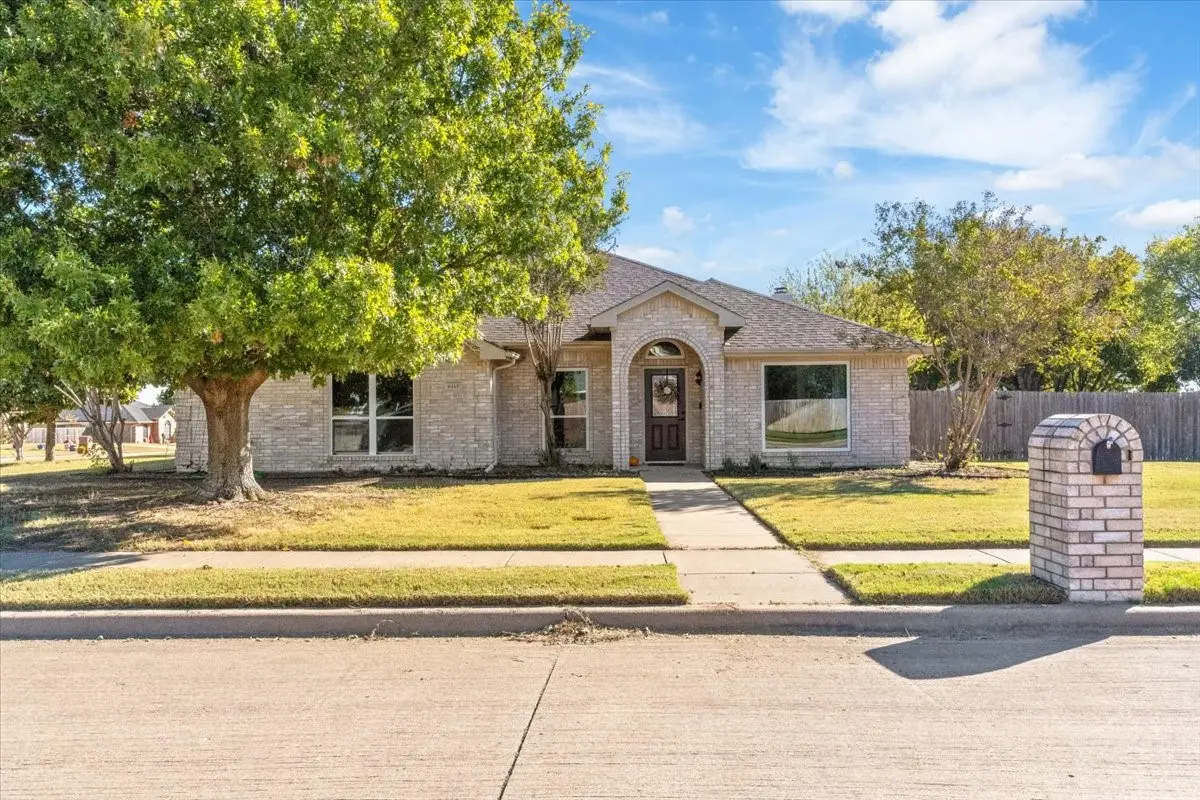 6410 Sun Crest Court, Midlothian, TX 76065 - Image #1