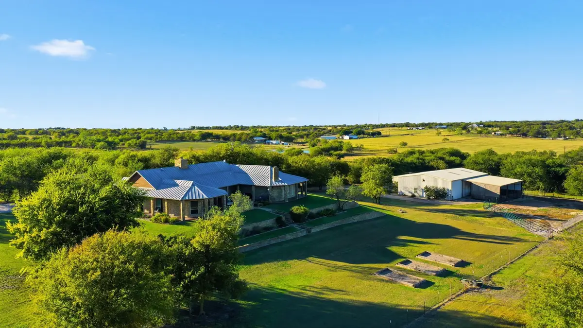 135 Serrano Court, Weatherford, TX 76087 - Image #1