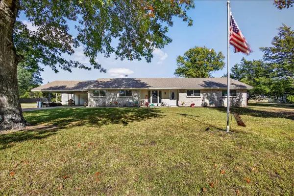 6076 Highland Drive, Oak Grove, TX 75142