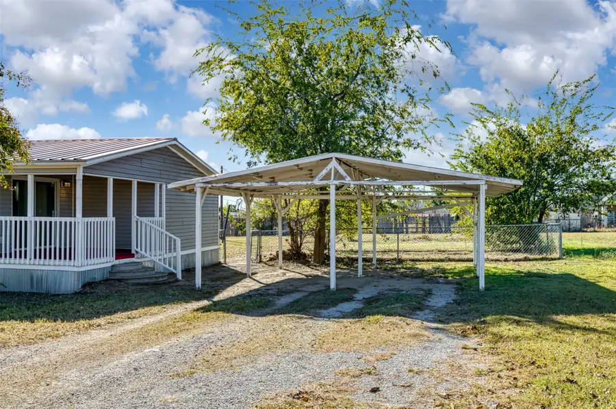 368 Green Branch Road, Weatherford, TX 76085 - Image #3