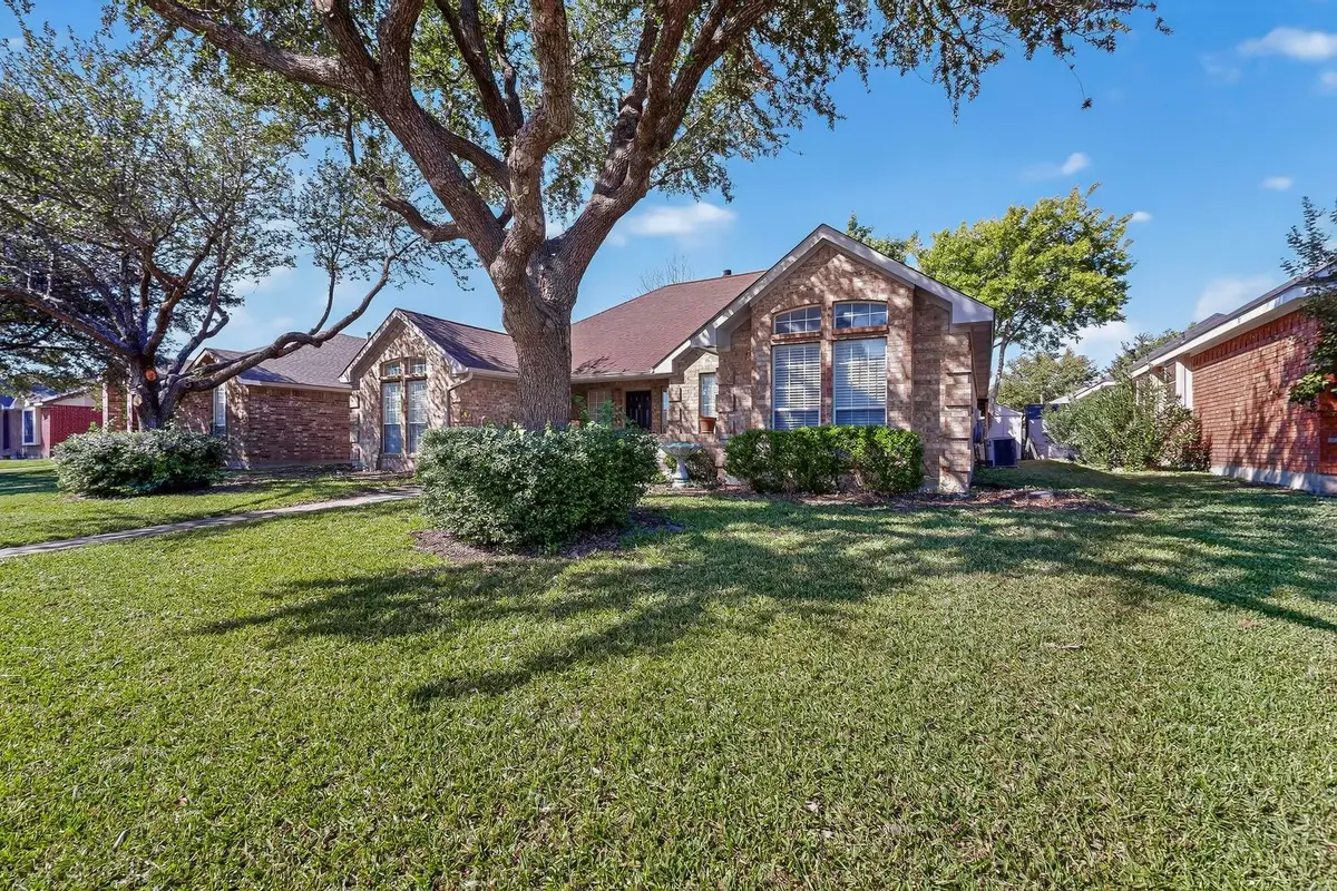 2601 Daisy Lane, Rowlett, TX 75089 - Image #1