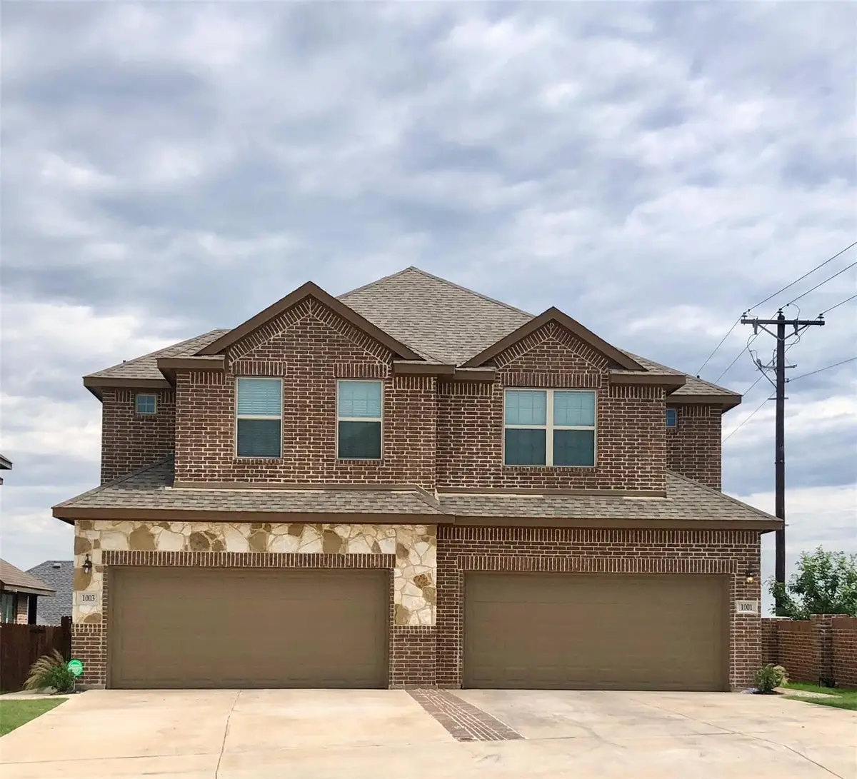 1003 W Sierra Vista Court #2, Midlothian, TX 76065 - Image #1