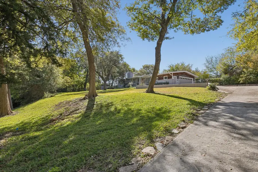 204 Vanshire Road E, Lakeside, TX 76108 - Image #3