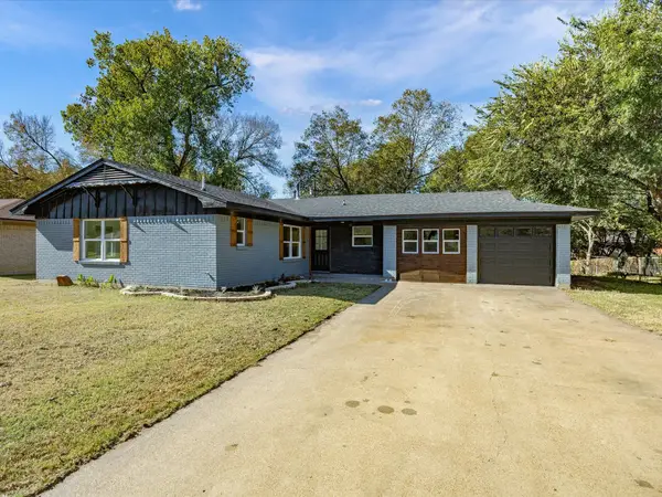 1509 Lyndale Drive, Ennis, TX 75119