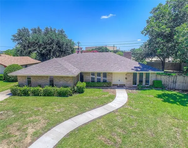 7881 La Cabeza Drive, Dallas, TX 75248