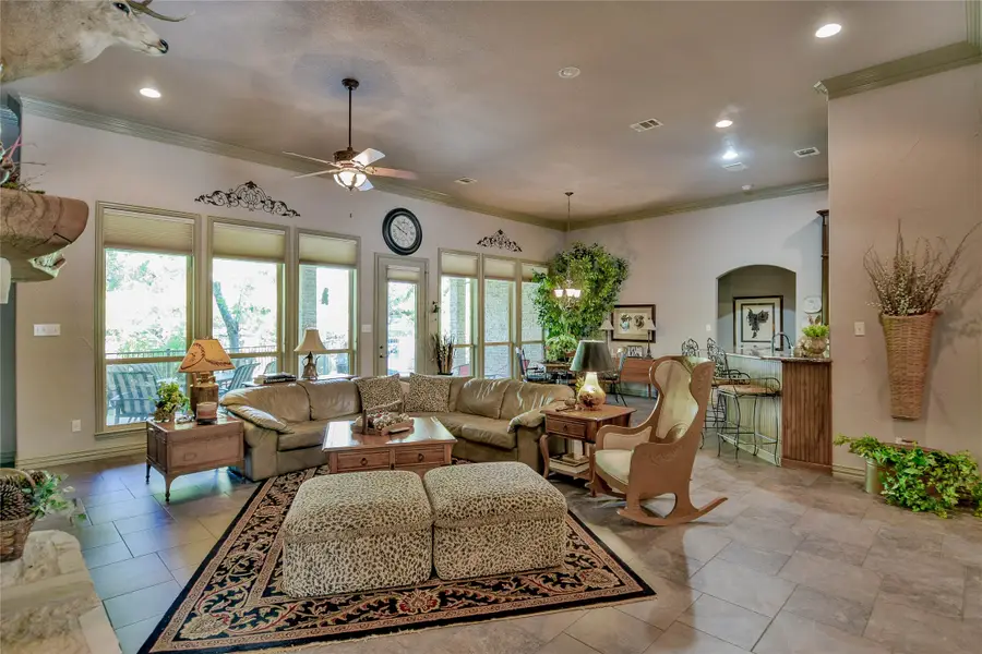 6318 Sonora Drive, Granbury, TX 76049 - Image #3