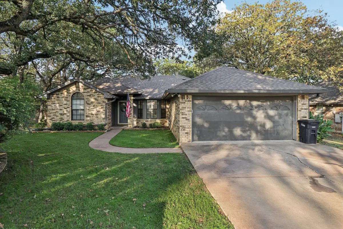 207 Camelot Drive, Weatherford, TX 76086 - Image #1