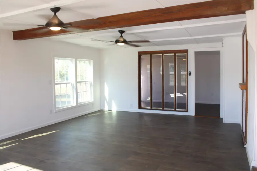 101 n 2 Nd, Mullin, TX 76864 - Image #3