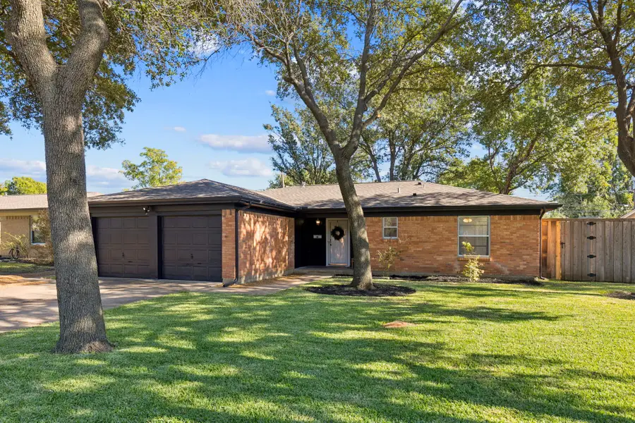 13526 Janwood Lane, Farmers Branch, TX 75234 - Image #2