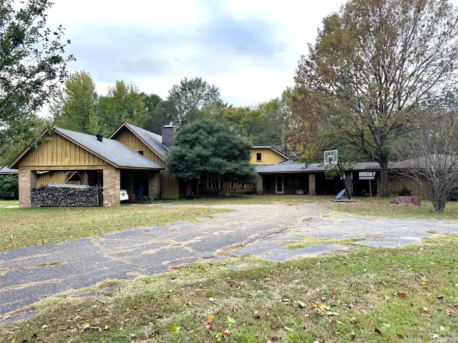 3051 Old Paris Rd, Mount Pleasant, TX 75455 - #2