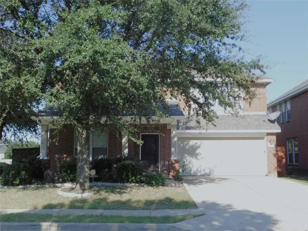 316 Hummingbird Drive, Little Elm, TX 75068