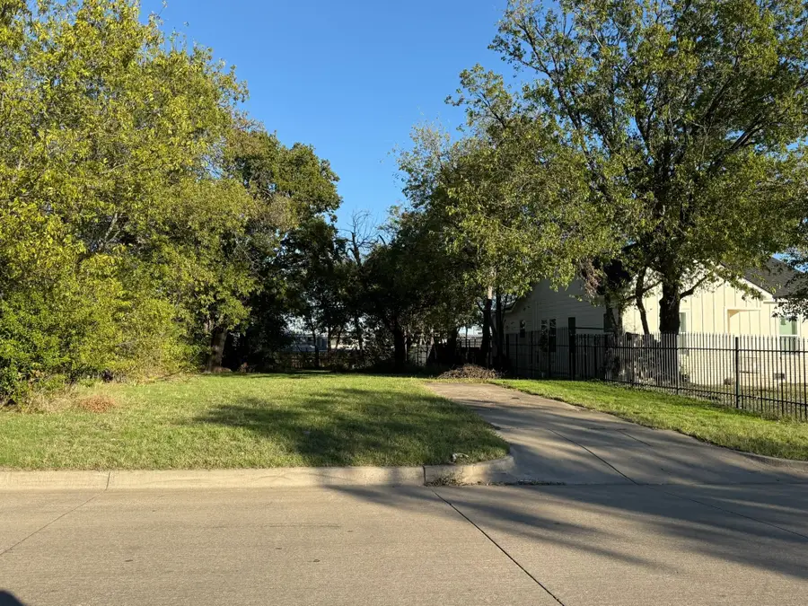 3304 Ellis Avenue, Fort Worth, TX 76106 - Image #2