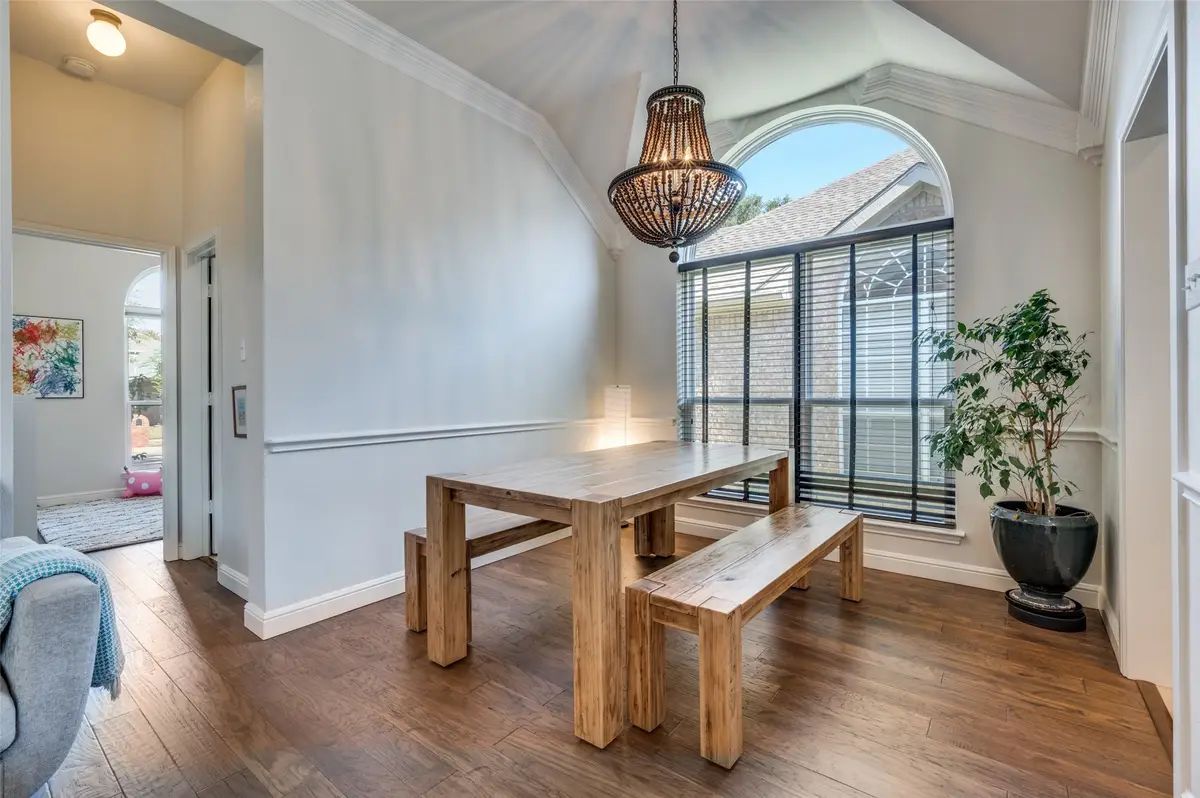 109 Midcrest Drive, Irving, TX 75063 - Image #1