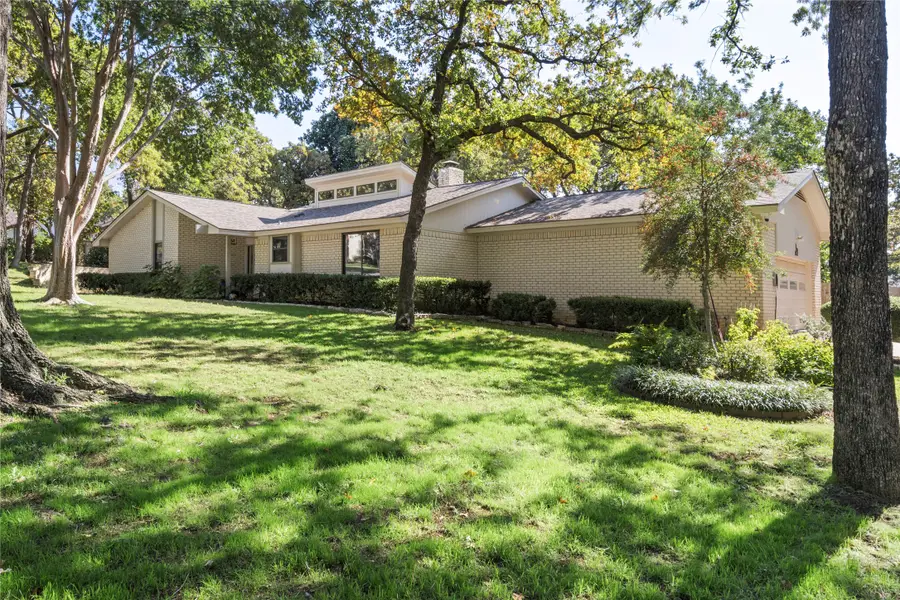 2004 Vista View Road, Keller, TX 76262 - Image #2