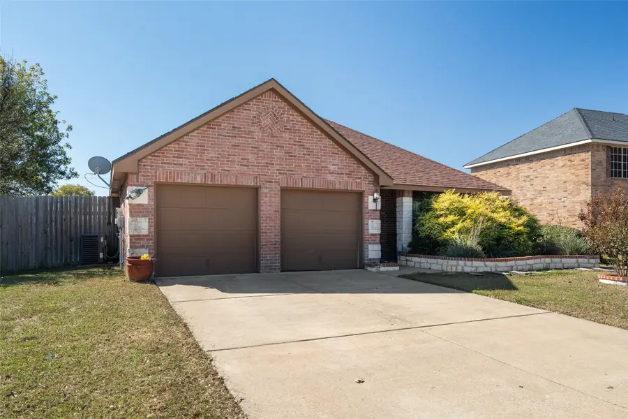 231 Saddlebrook Lane, Waxahachie, TX 75165 - Image #3