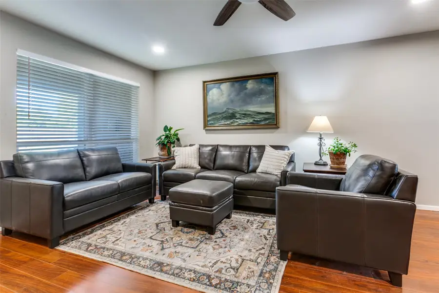 1002 N Lindale Lane, Richardson, TX 75080 - Image #3