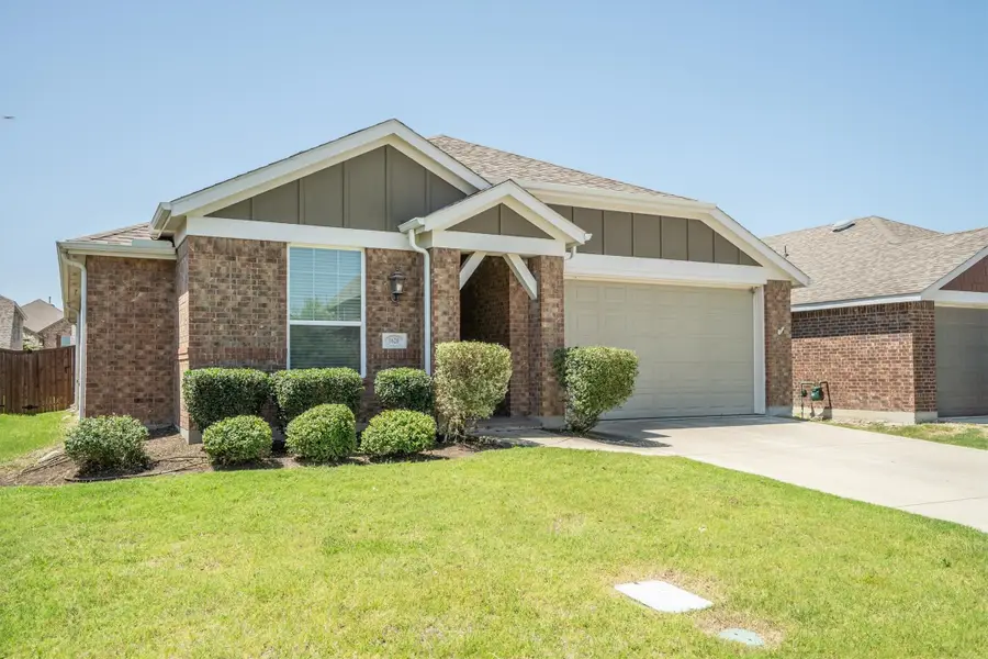 1620 Meadow Trail Lane, Aubrey, TX 76227 - Image #3
