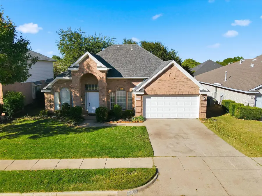 5569 Lawnsberry Drive, Fort Worth, TX 76137 - Image #2