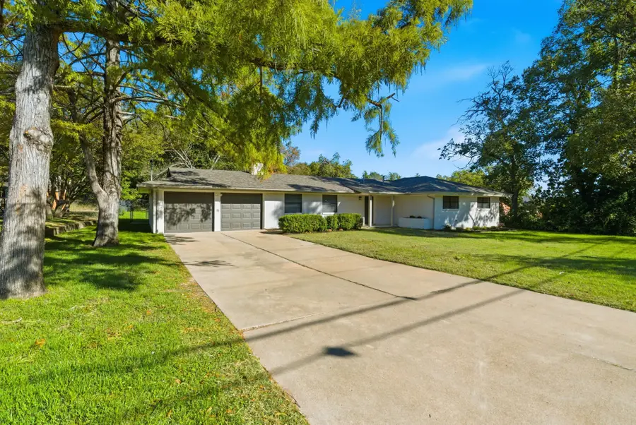 208 W Park Avenue, Weatherford, TX 76086 - Image #3