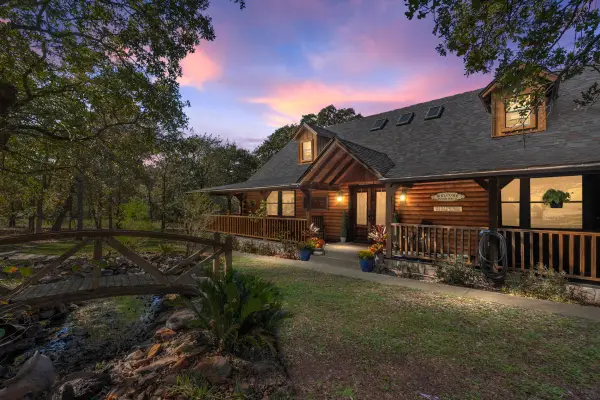 8564 Zebra Crossing, Larue, TX 75770