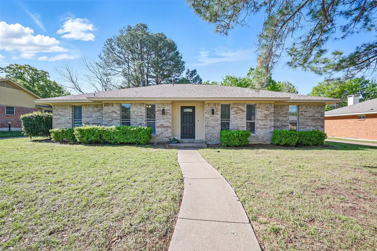 824 Sandpiper Drive, Denton, TX 76205 - Image #1