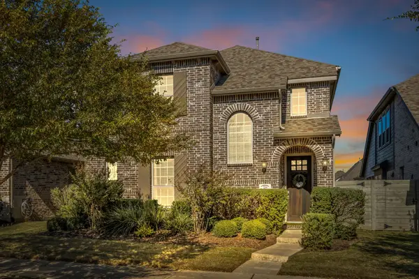 704 8th Street, Argyle, TX 76226