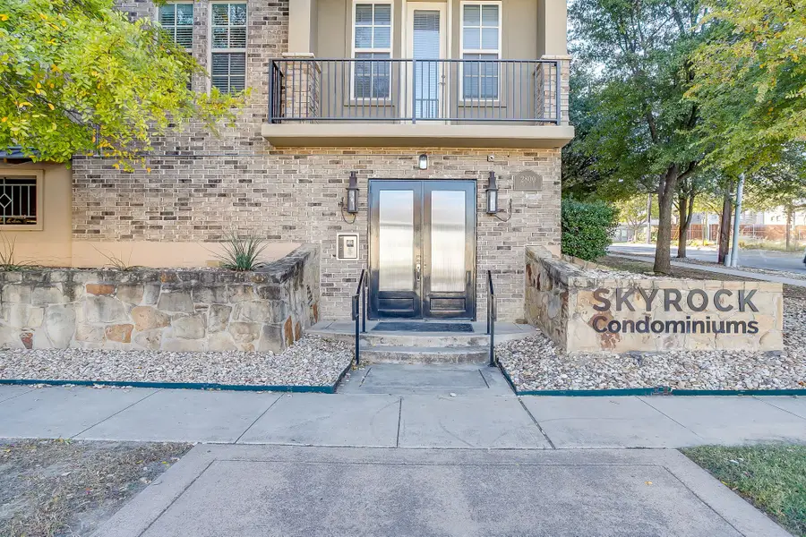 2800 Sandage Avenue #105, Fort Worth, TX 76109 - Image #2