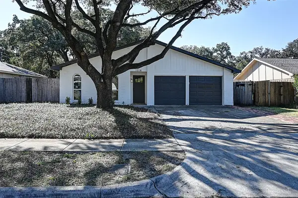 1214 Brownwood Drive, Lewisville, TX 75067