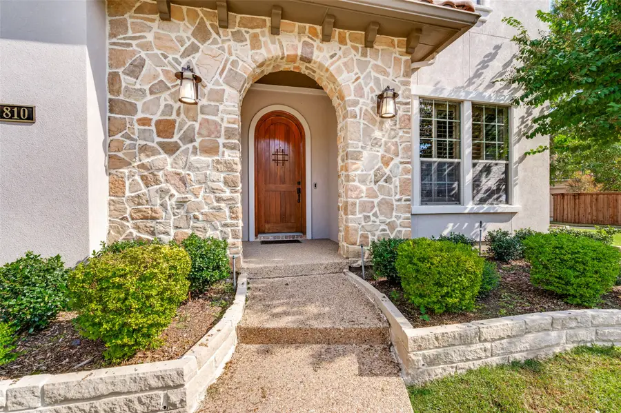 810 Redondo, Irving, TX 75039 - Image #3