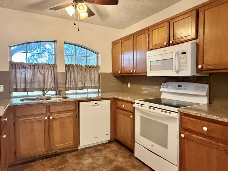 210 W 4th Street, Kennedale, TX 76060 - Image #3