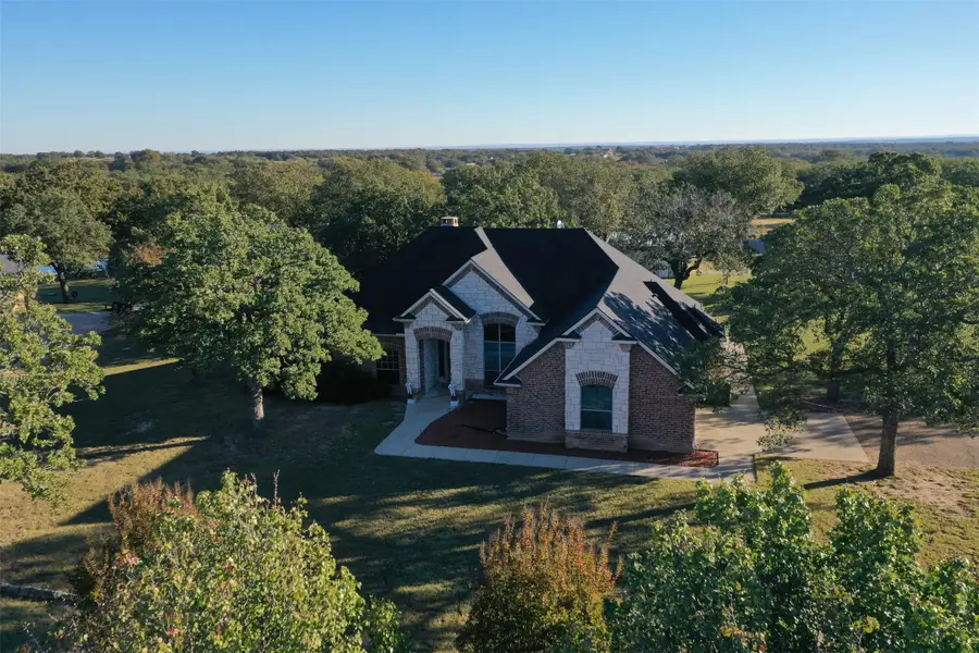 111 Deerfield Road, Paradise, TX 76073 - Image #2
