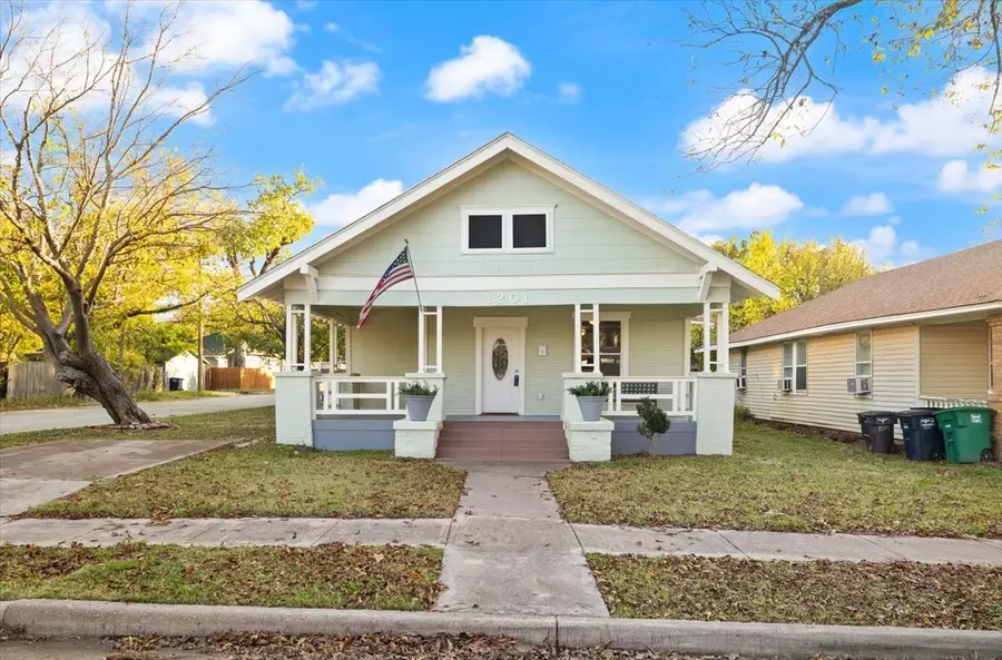 1201 W Arlington Avenue, Fort Worth, TX 76110 - Image #2